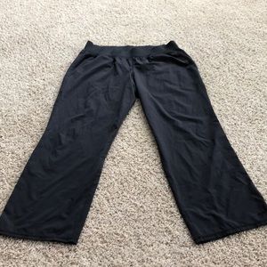 Champion running pants. Knit waist band/pockets.